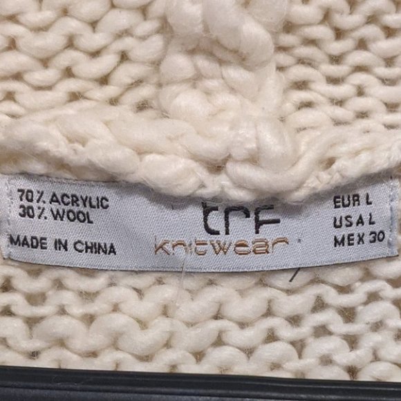 trf knitwear Zara Cardigan  L - Picture 3 of 6